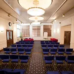 Caledonian Hotel